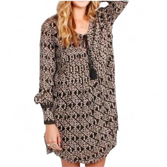Free People Marlow Size XS Black Cream Boho Swing Dress Peasant Tunic Tie Neck - Picture 1 of 12